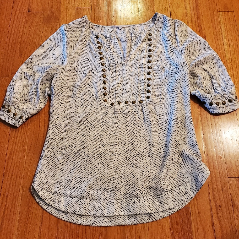 White with black pattern tunic top
